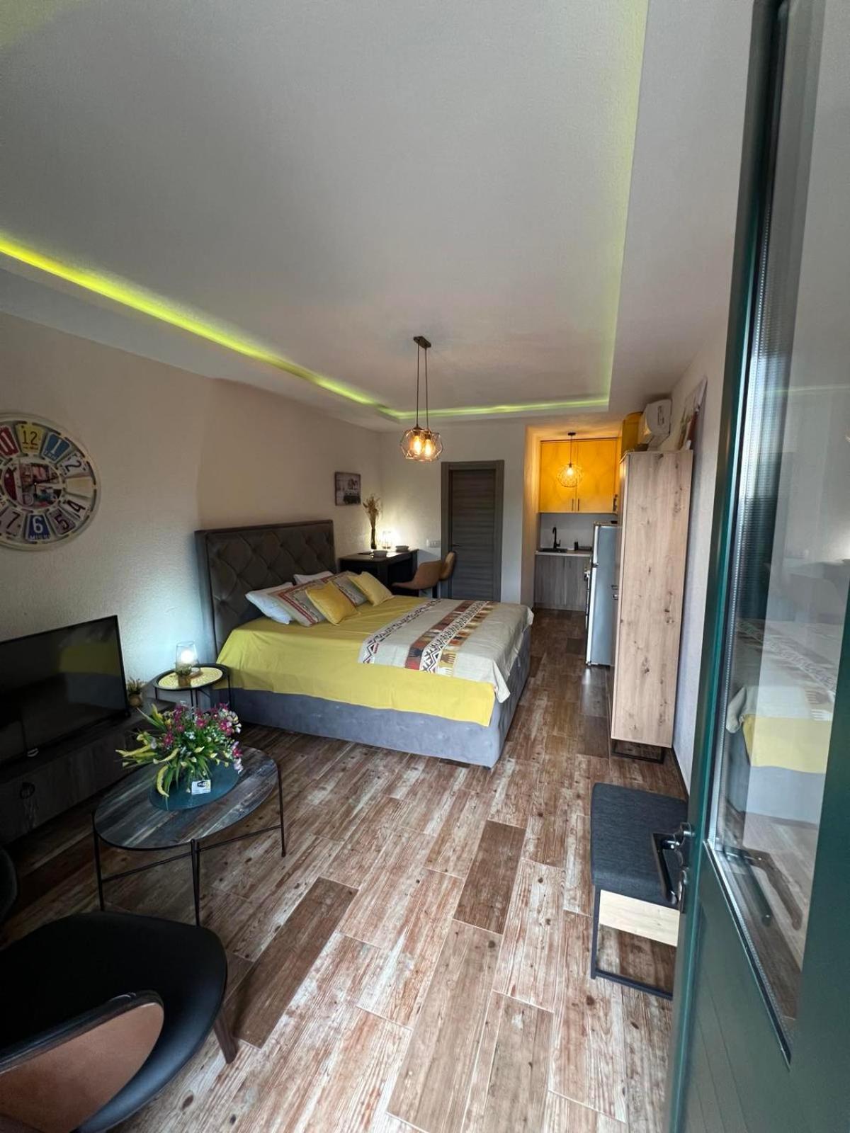 Casa Del Sole Lux Apartment Котор Екстериор снимка