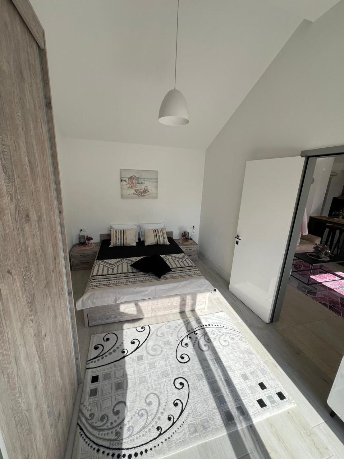 Casa Del Sole Lux Apartment Котор Екстериор снимка