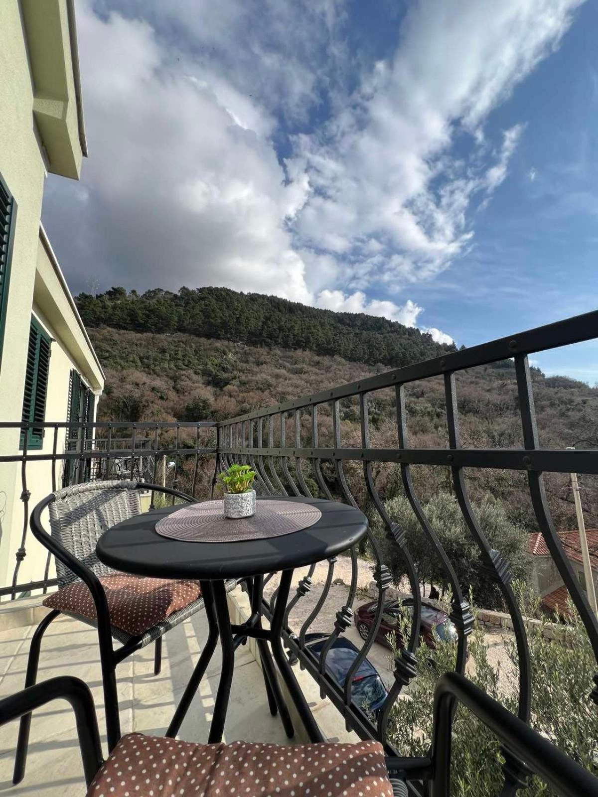 Casa Del Sole Lux Apartment Котор Екстериор снимка