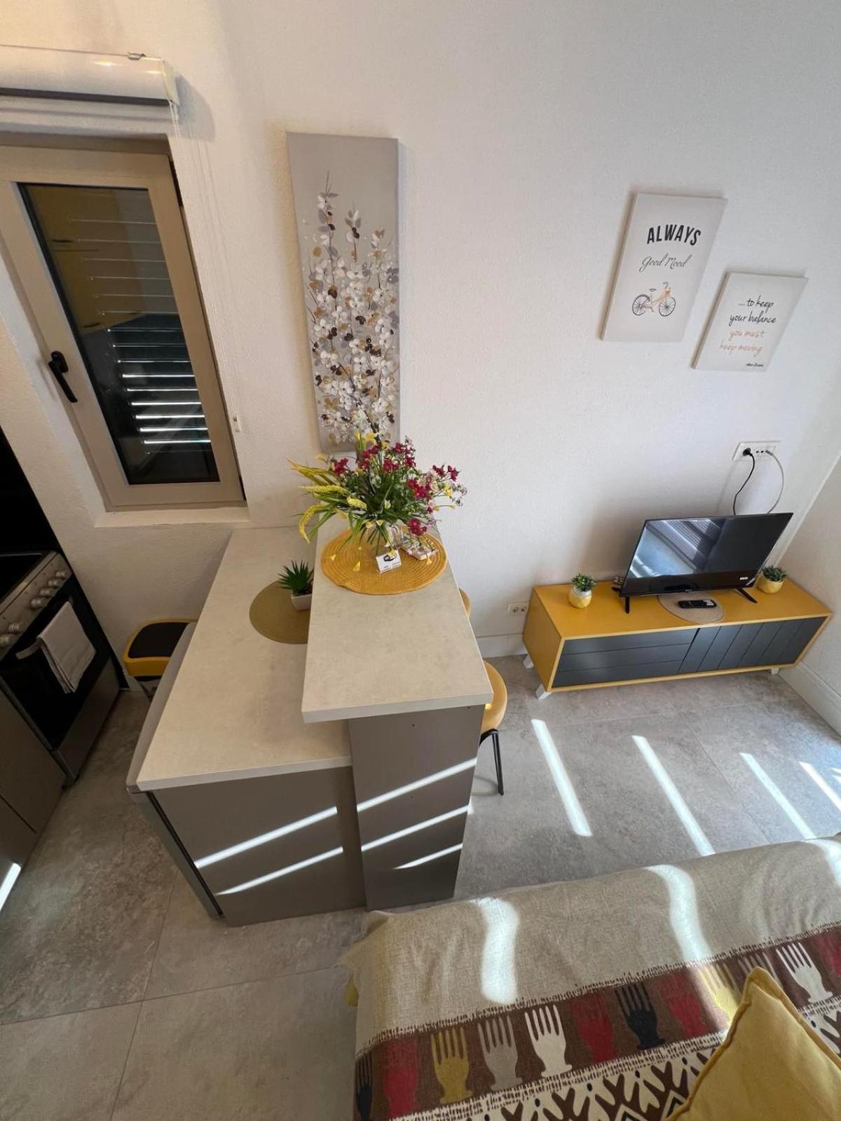Casa Del Sole Lux Apartment Котор Екстериор снимка